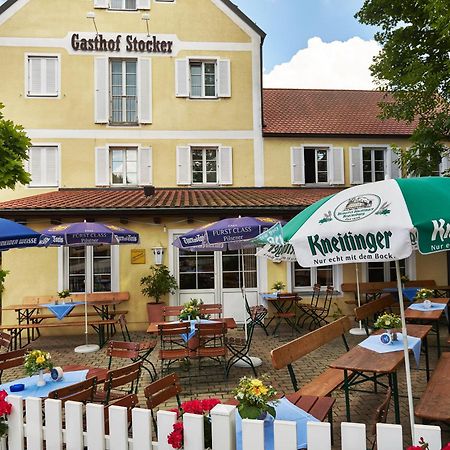 Hotel Gasthof Stocker Obertraubling Ngoại thất bức ảnh